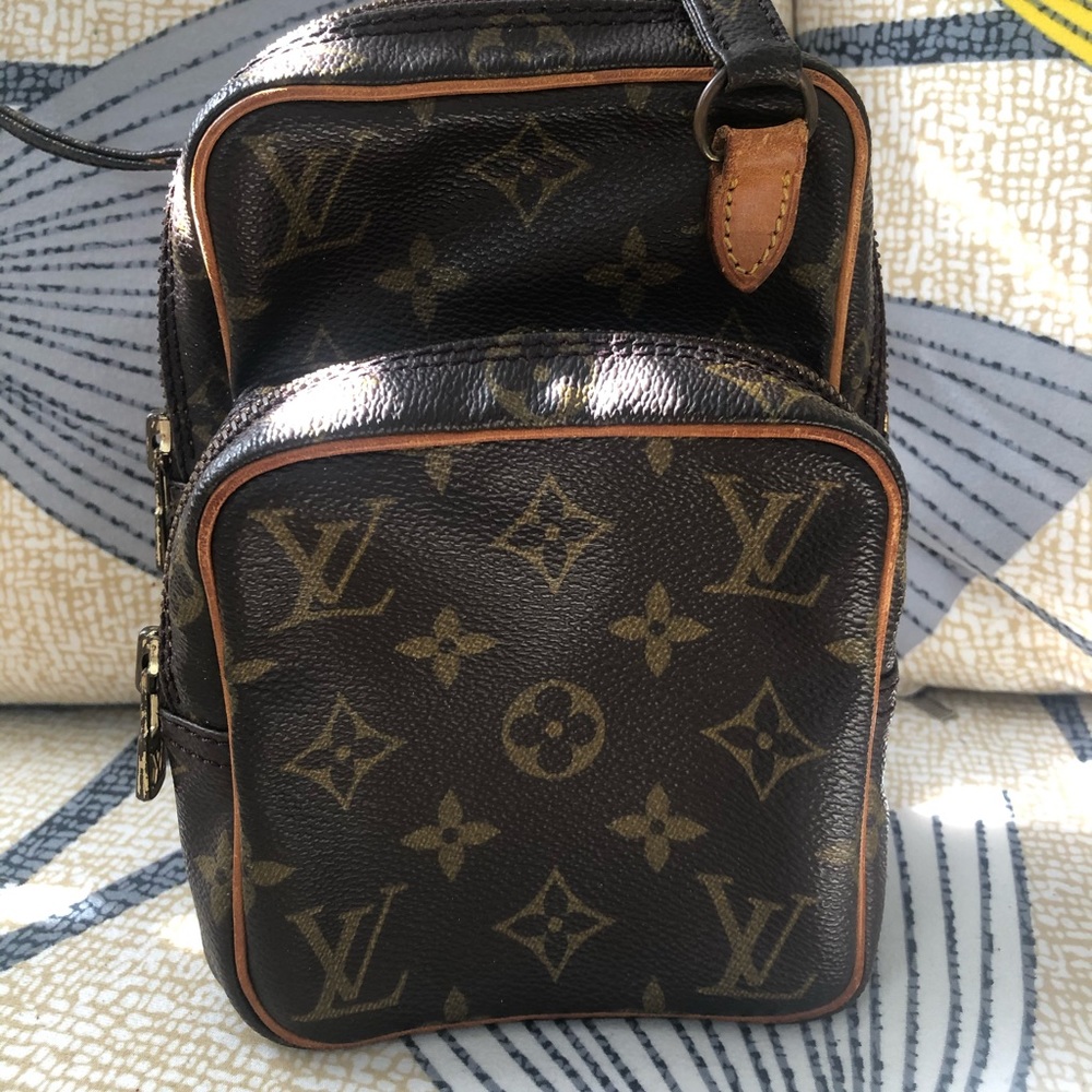 Louis Vuitton Bag - Picture 2 of 13